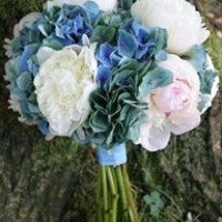 Bouquets and boutineers...Can I see yours?