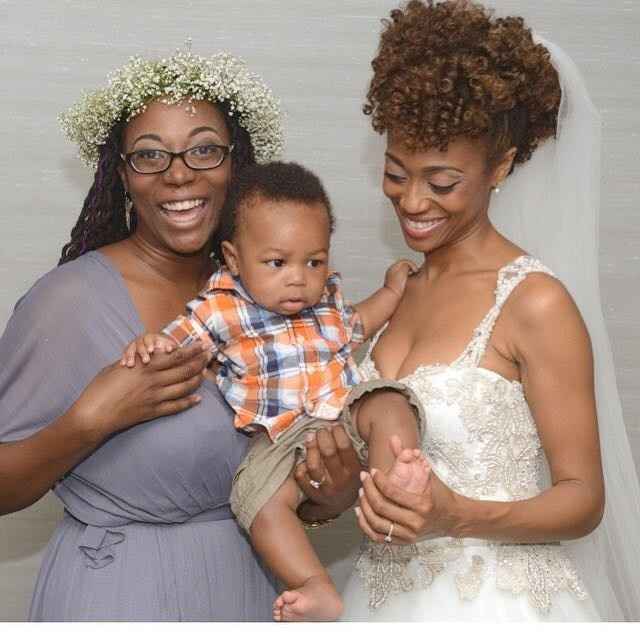 Destination wedding hairstyle - afro textured hair
