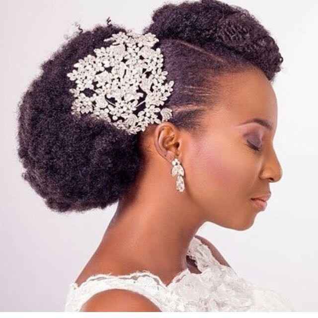 Destination wedding hairstyle - afro textured hair
