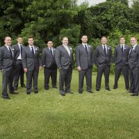 Any brides putting their bridal party in navy??