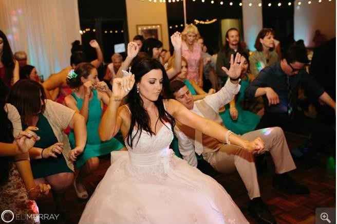 Pro Pics are IN!!! (UPDATE - Pics Included Now)