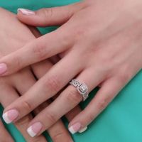 Let's see those beautiful rings lady's!