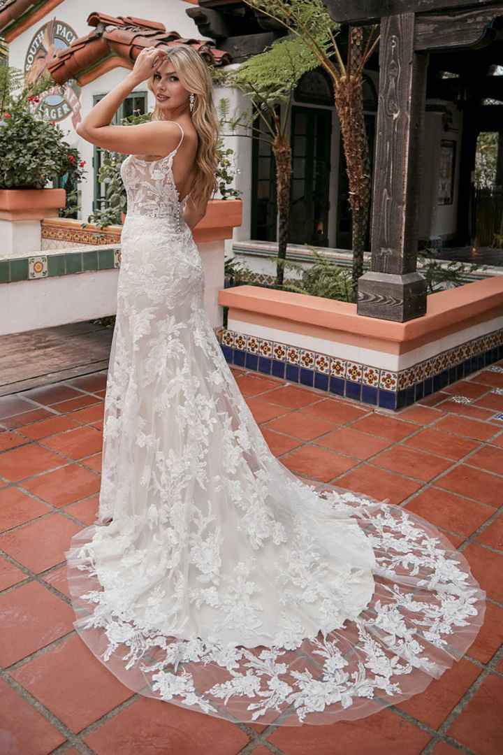Need help styling my wedding dress - 1