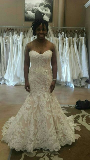 Ok ladies... Drop a pic of your BEAUTIFUL DRESSES