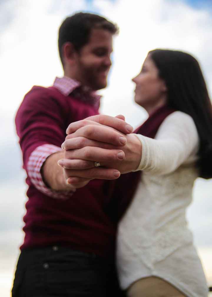 I can finally share our fall engagement pics!!