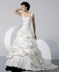 I Think I'm A MAGGIE BRIDE!! :) *PICS* PLEASE SHARE!