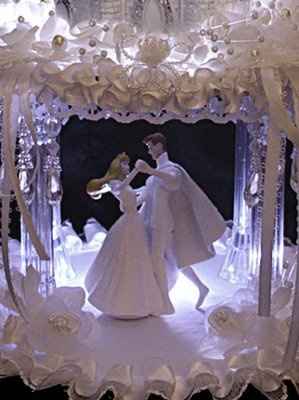 Looking for a cake topper idea?!
