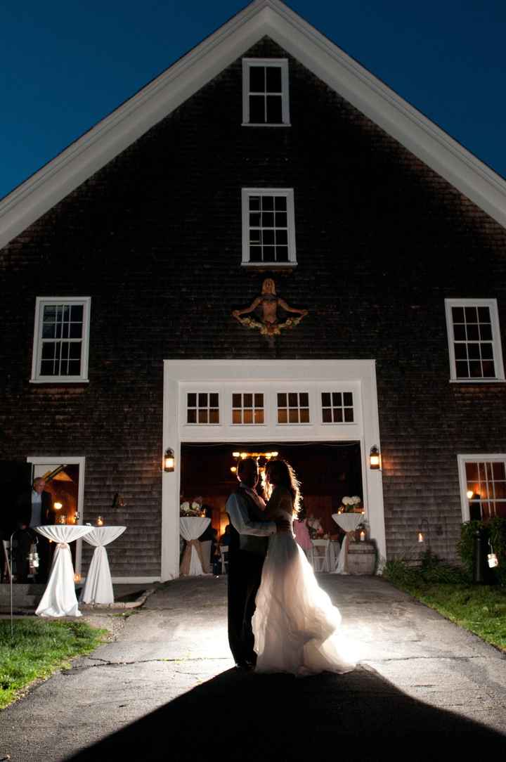 What type of venue are you getting married at? Pics