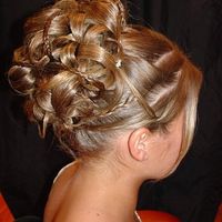 so how is everyone doing their hair