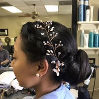Shiny headpiece for bridal party - 1