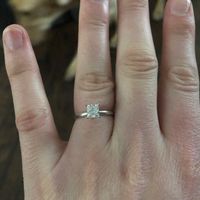 Do you ever take your engagement ring off? What are your "ring rules"? 💍 - 1