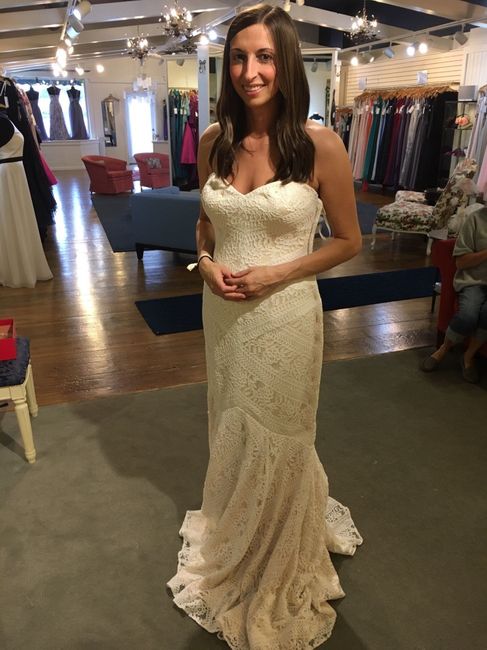 Do these dresses need necklaces?!?