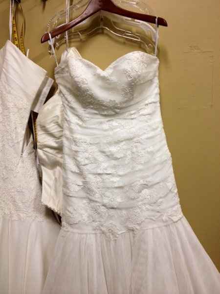 What jewelry should I wear with my dress??