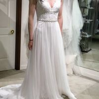 Second guessing my dress 😭 - 1