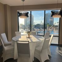 What chairs look better? - 2