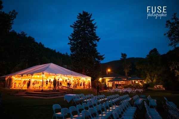 I need something beautiful to wake up to so SHOW ME YOUR VENUES!!!