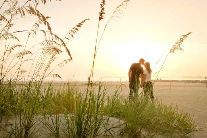 Engagement pictures!! :D