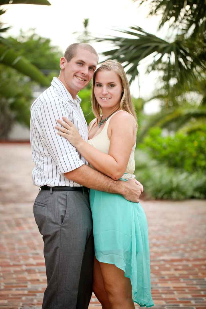 Engagement pictures!! :D
