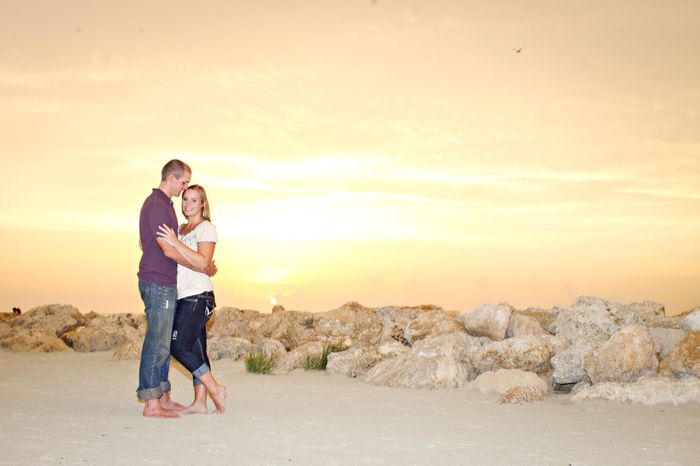 Engagement pictures!! :D