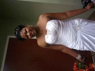 The New Mrs. R. Howard (Pics)