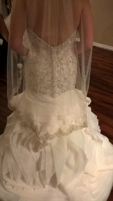 SHOW ME YOUR DRESSES!