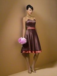 Pictures of Bridesmaid dress (BIG PROBLEM)
