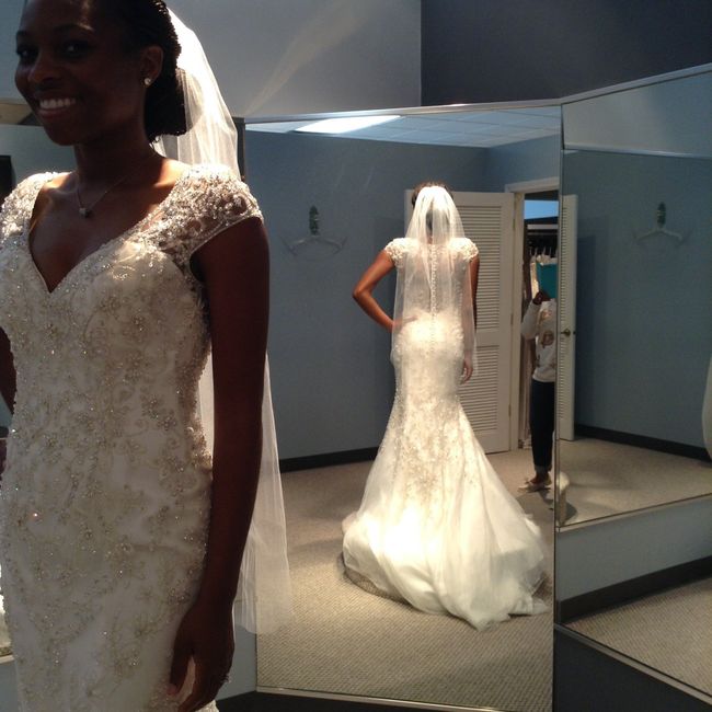 First dress fitting pronovias