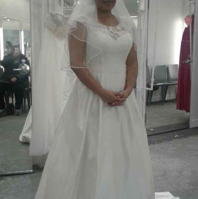 Best way to sell a wedding dress - 1