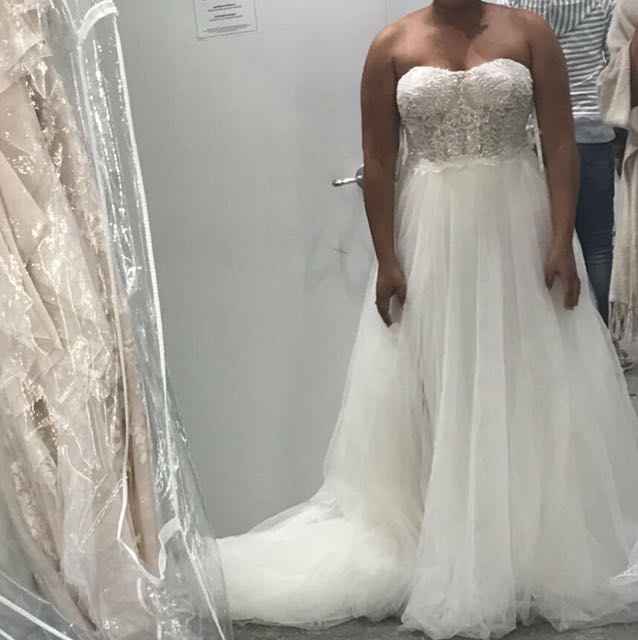 2 dresses .... Which one looks better - 3