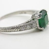 I'm torn. FH got my E ring custom made (I helped design it).... but I hate it. What should I do?