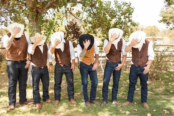 Help! Groomsmen attire??