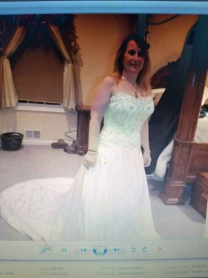 Purchasing a sample gown???