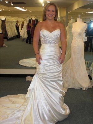 i ordered my dress today, and i have pics.