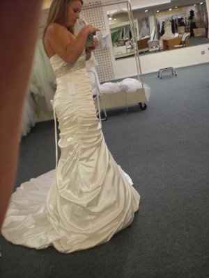 i ordered my dress today, and i have pics.