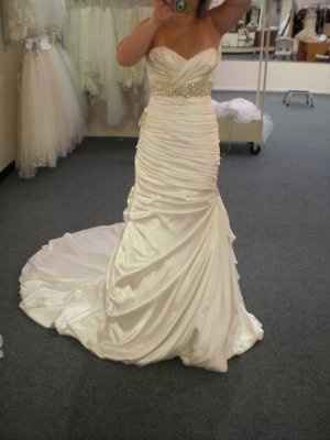 i ordered my dress today, and i have pics.