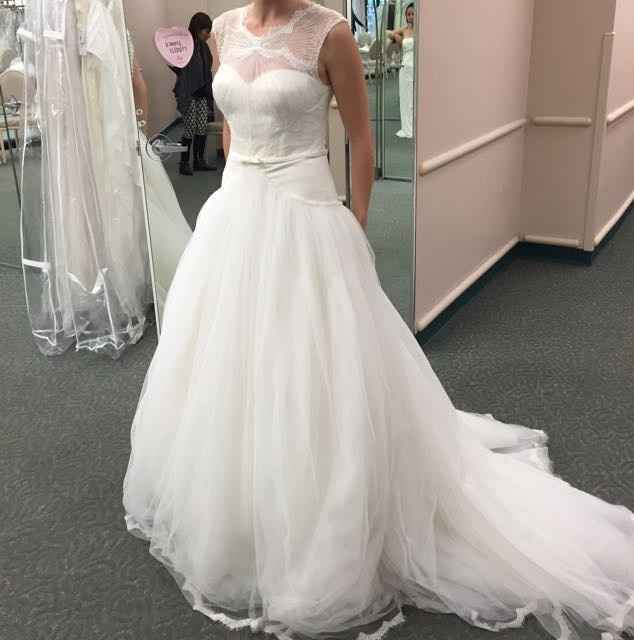Shipping dress between fittings?