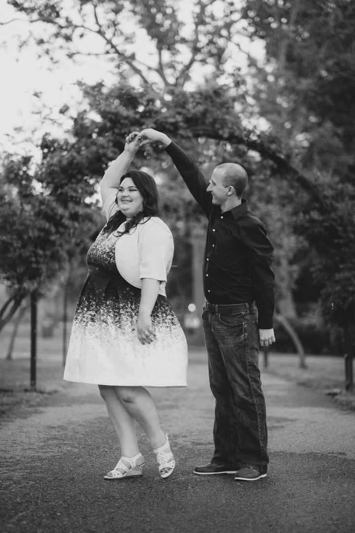 Engagement pictures!! I am in love!! (Pic Heavy)