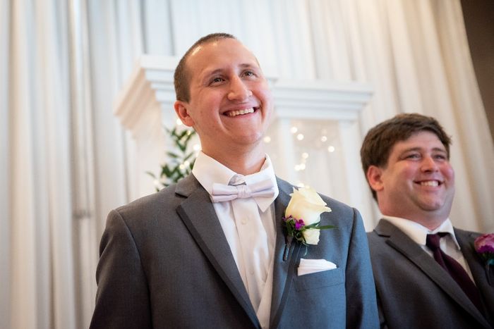 grooms reaction 