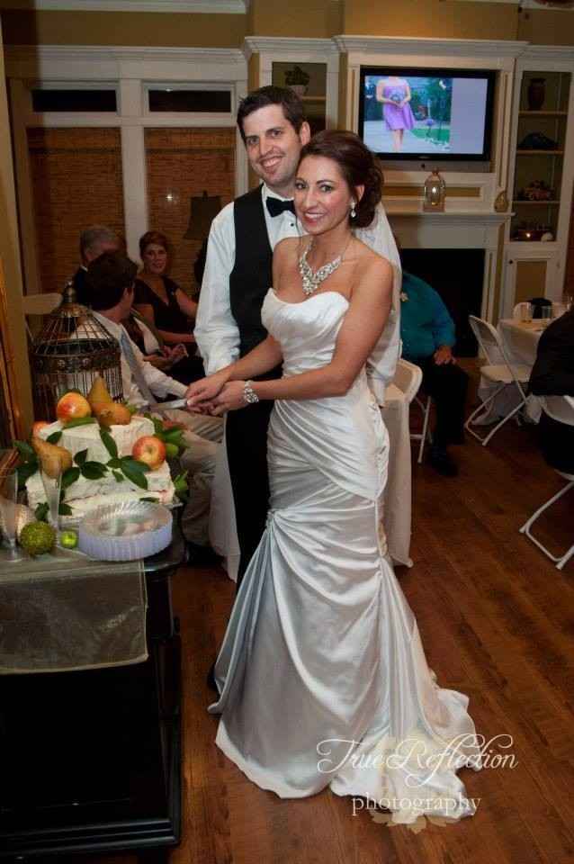 *Spin off* Fit Brides TBT post. Do any of you have your first picture with FH?!