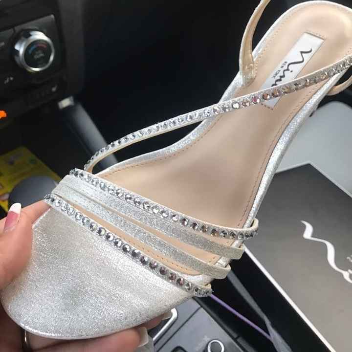 Let Me See Your SHOES!