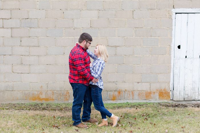 What did your fiance wear for engagement photos?