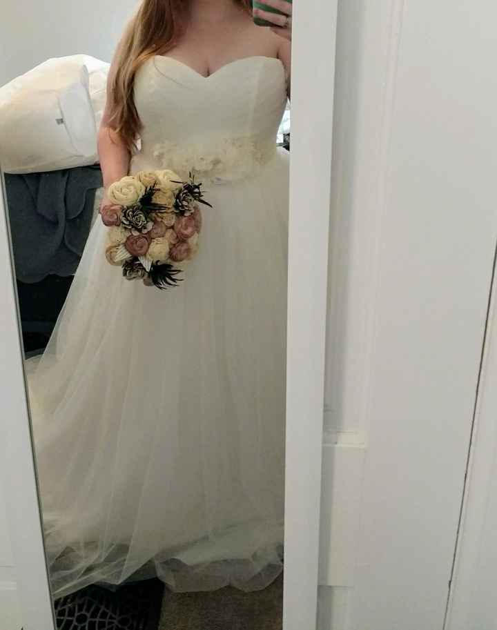 I wanna see your wedding dress!