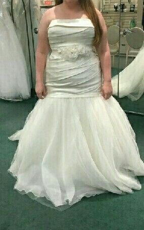 did u show your partner pics of the rejected dresses? (update: show us your rejects!)