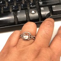 Who has a rose gold ring? - 1