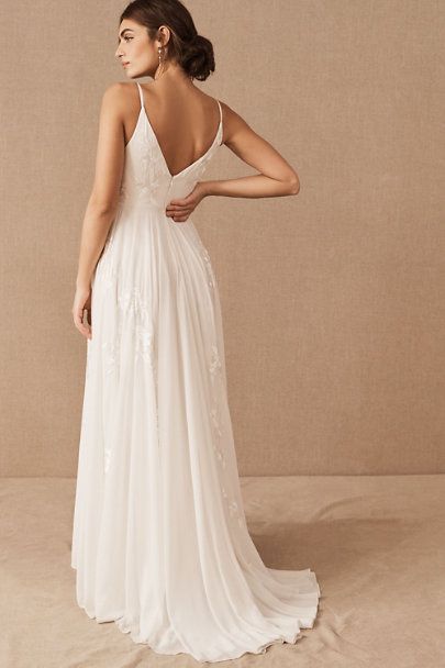 Help Styling My Wedding Dress 3