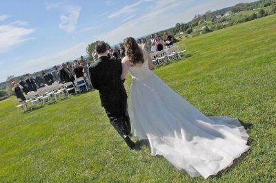 post your wedding  dress pic thanks.