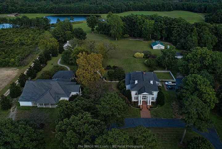 Full Property of the Dream Venue