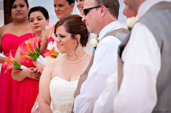 OH HEY.  Pro-pics from my DW.