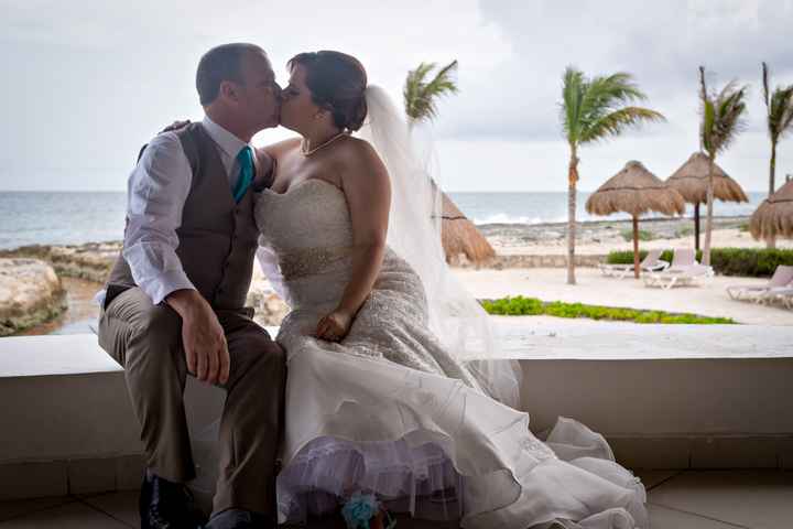 OH HEY.  Pro-pics from my DW.