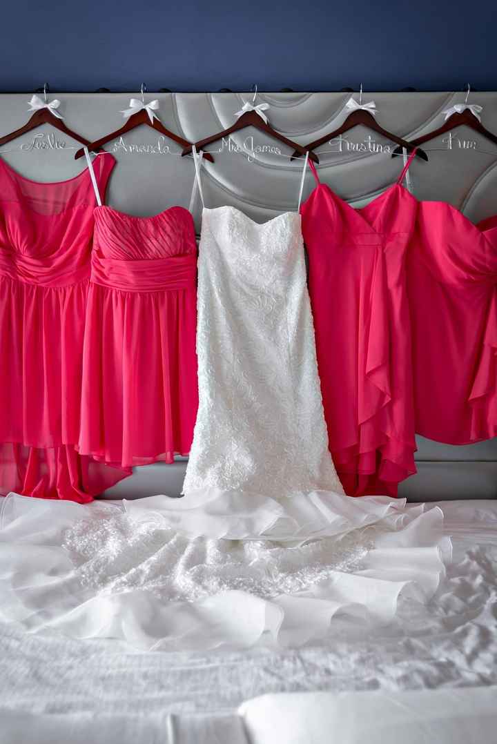 Bridesmaids with Different Dresses - Photos?